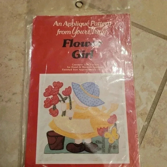 Vintage Applique Patterns Puppy Love Flower Girl Quilts - Picture 3 of 5